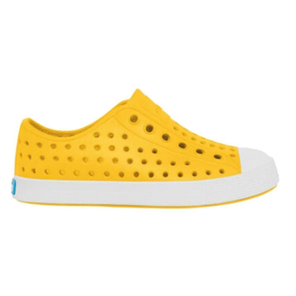 Native Kids Crayon Yellow Shell White Jefferson Size 4